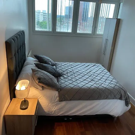 Apartment Luxe 2 Bedroom High Rise Birmingham
